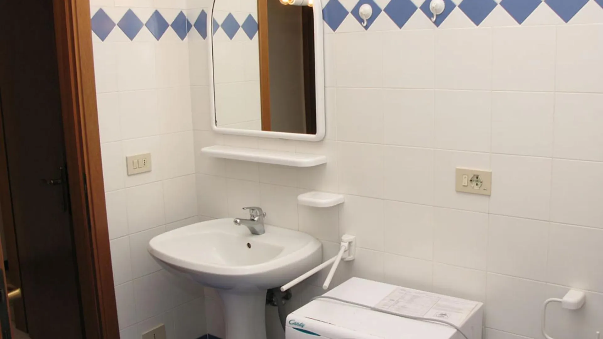 לידו די ג'סולו Villa Mazzon Family Apartments 0*, לידו די ג'סולו איטליה